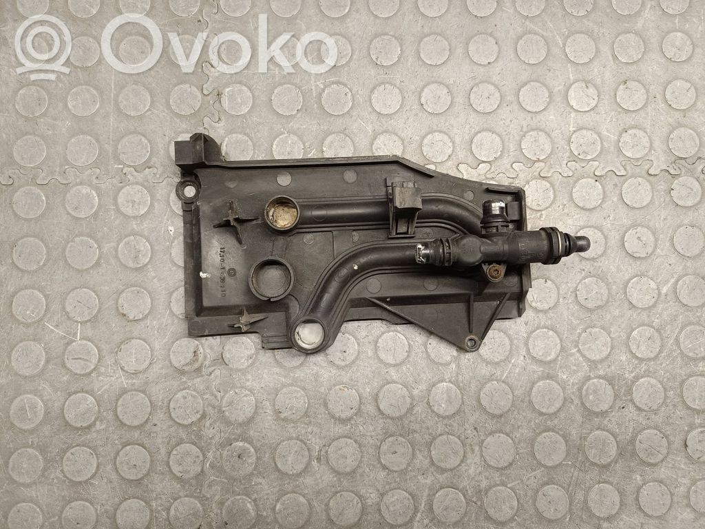 BMW X5 E53 Kita variklio skyriaus detalė 