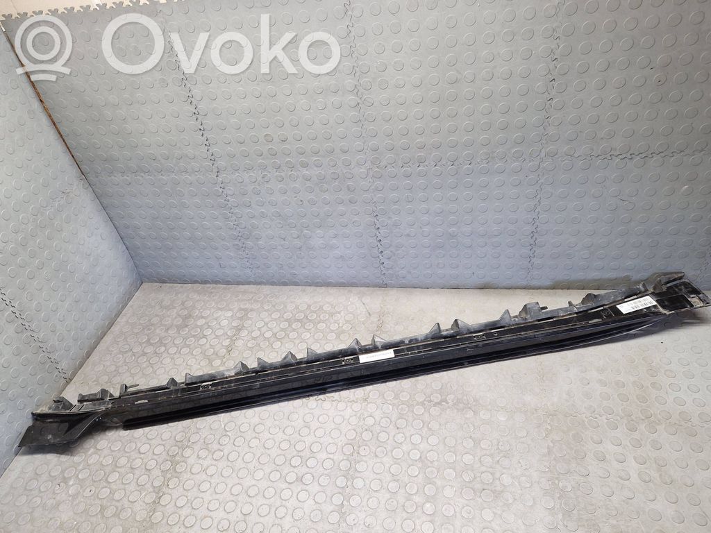 BMW i4 Sill supporting ledge 