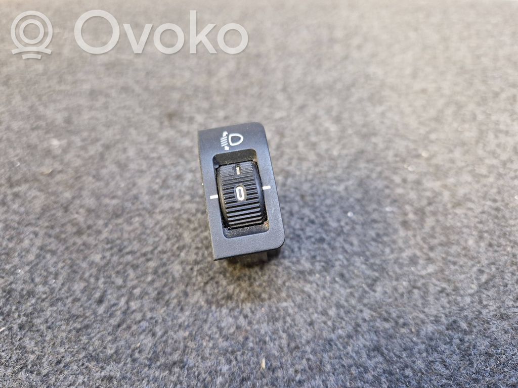 Headlight level height control switch   8360843
