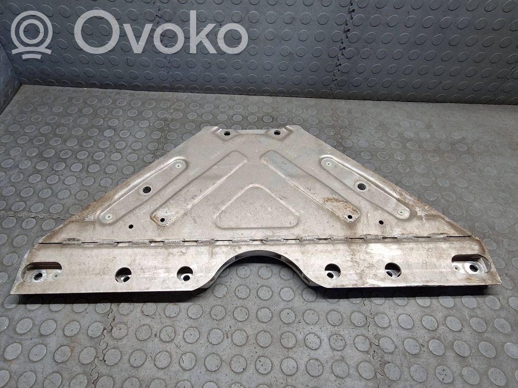 BMW 2 Active Tourer U06 Engine splash shield/under tray 