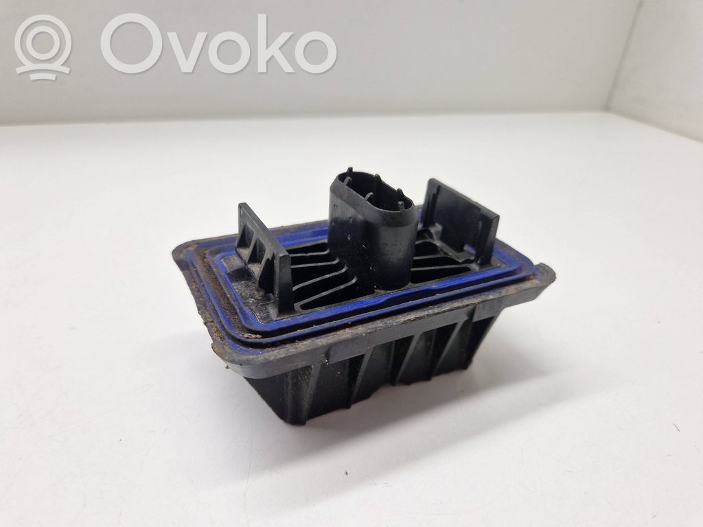 Jacking socket point   7189259