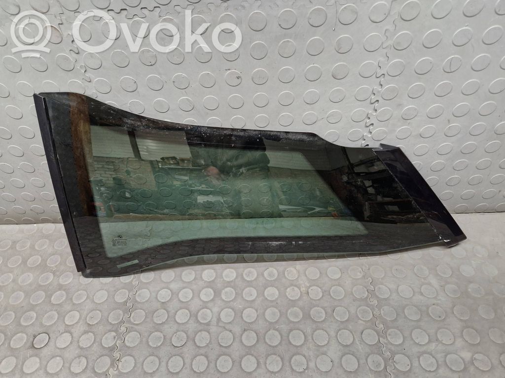 BMW i3 Rear side window 