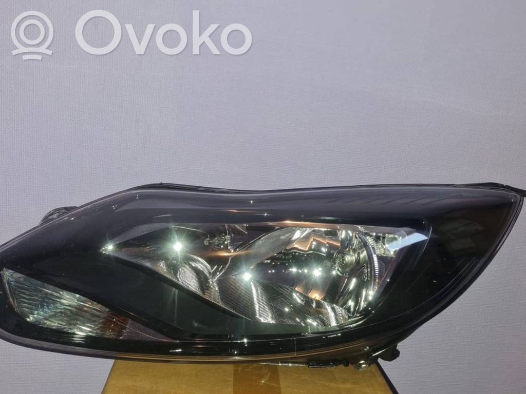 Ford Focus Headlight/headlamp 