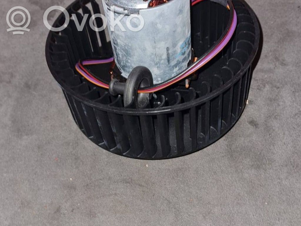 Ford Fiesta Ventilator aerotermă 
