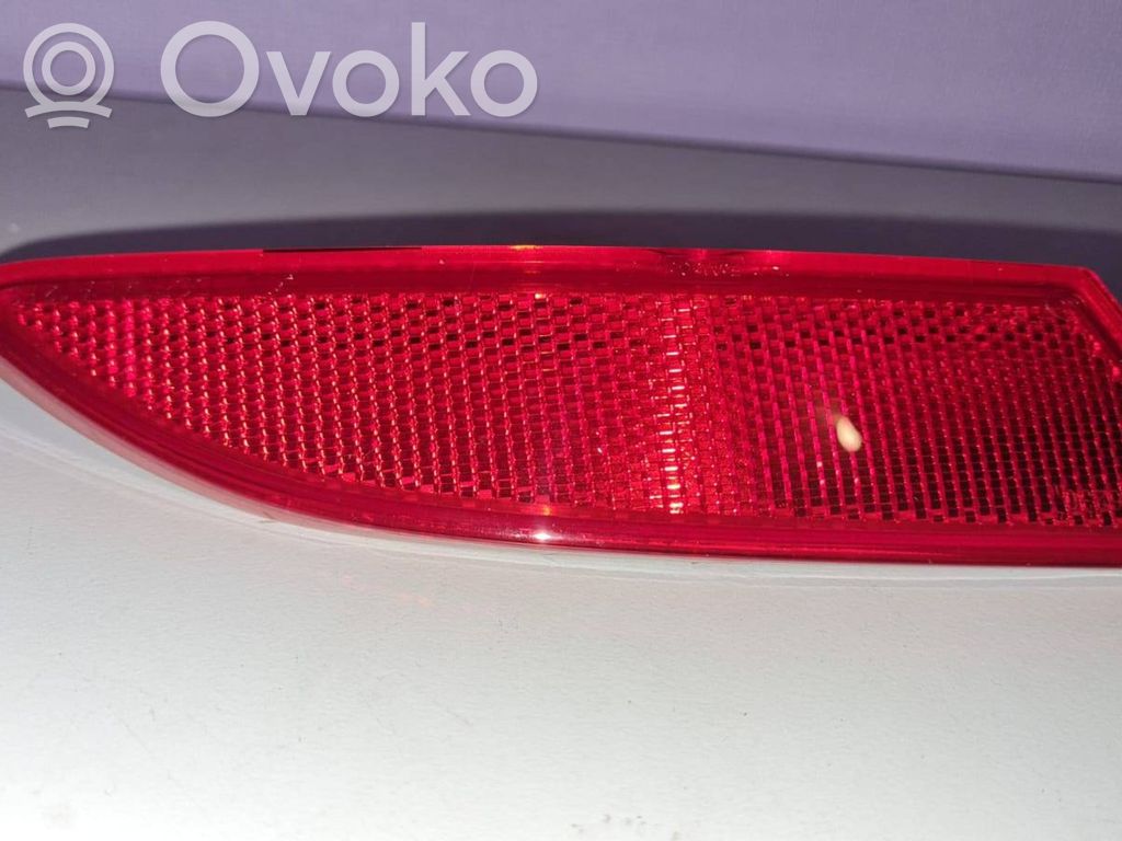 Reflector de faros/luces traseros   BM51515B0AE,1706806,1763039,BM51515B0AD