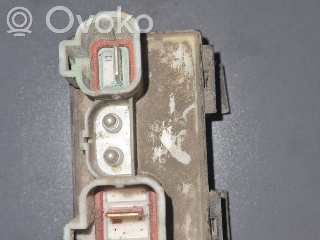Volvo 960 Coolant fan relay 