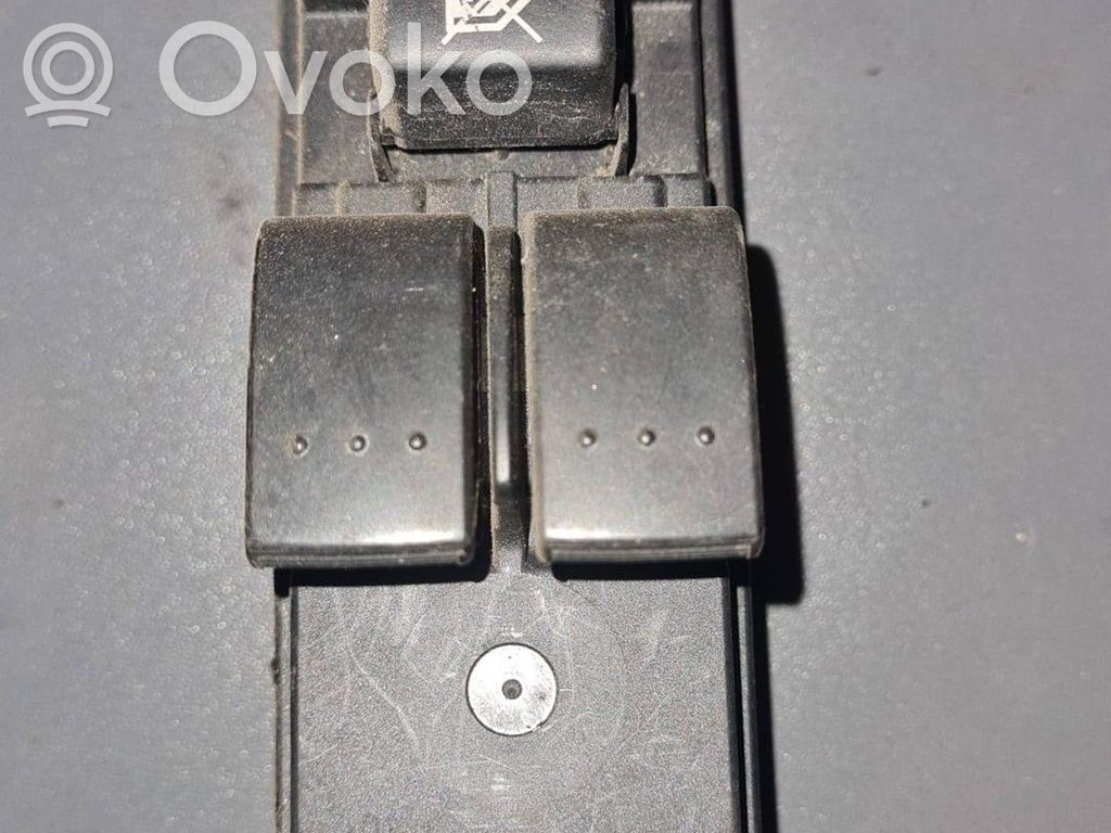 Electric window control switch   03123015