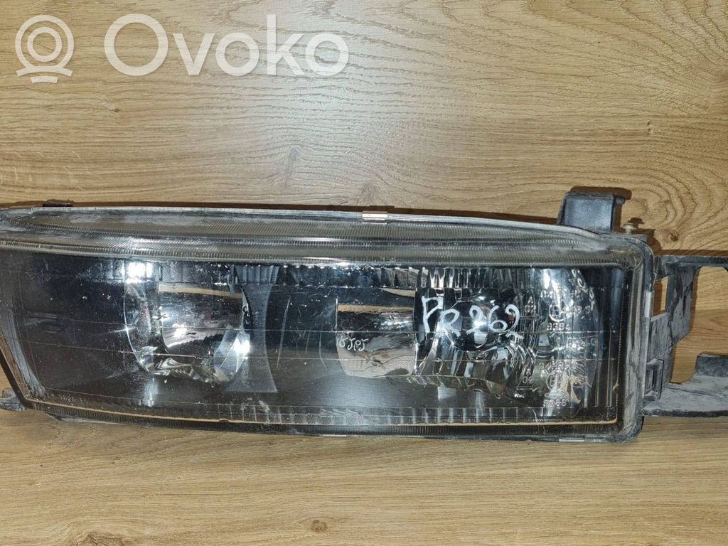 Mitsubishi Galant Lampa przednia 
