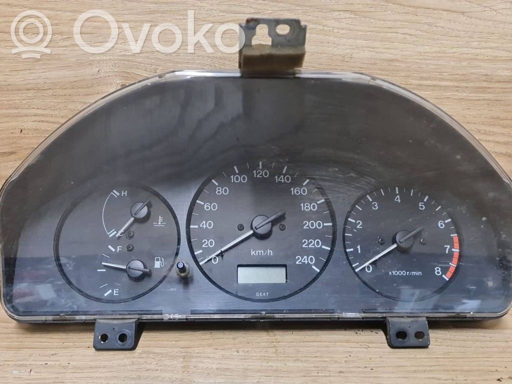 Mazda 626 Speedometer (instrument cluster) 