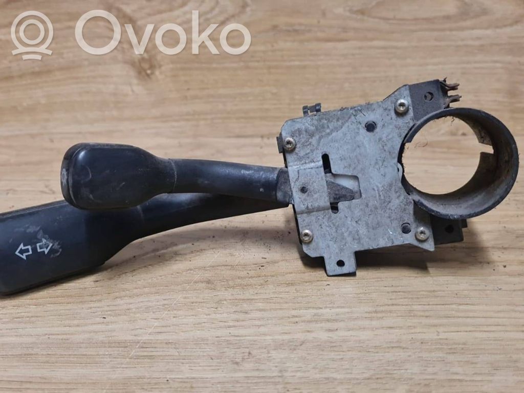 Audi 80 90 B3 Palanca de intermitentes 