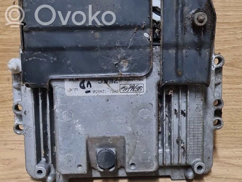 Ford C-MAX I Engine control unit/module 