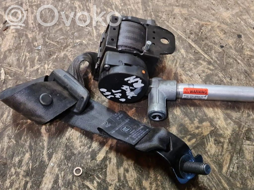 Volvo S60 Cinturón trasero 