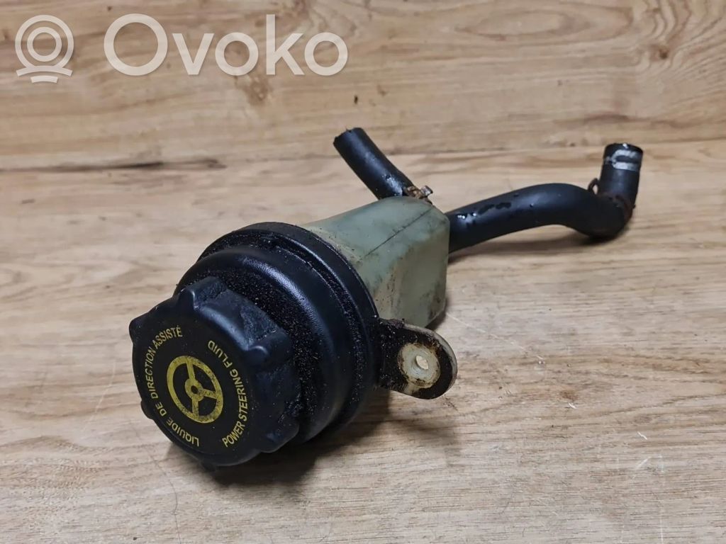 Ohjaustehostimen nestesäiliö   4M513531AD