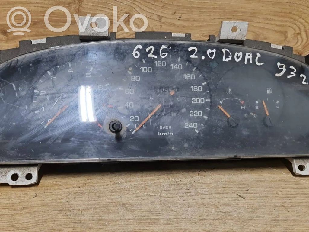 Mazda MX-6 Speedometer (instrument cluster) 
