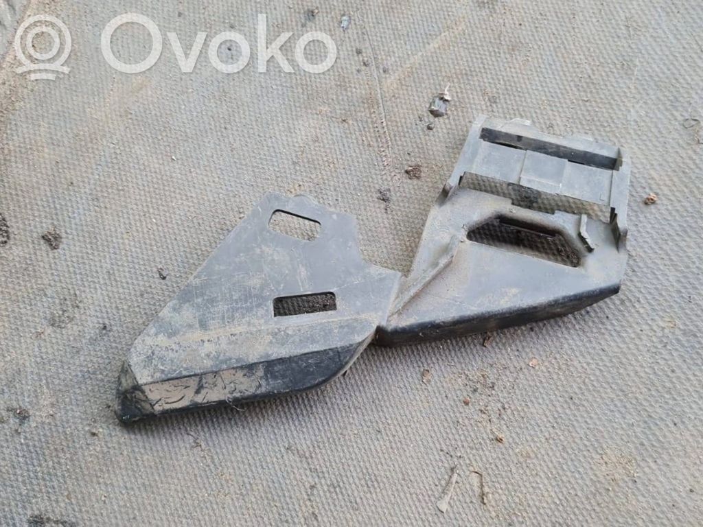 Headlight/headlamp mounting bracket   30678261