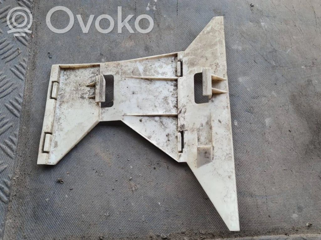 Volvo S70  V70  V70 XC Uchwyt / Mocowanie zderzaka przedniego 