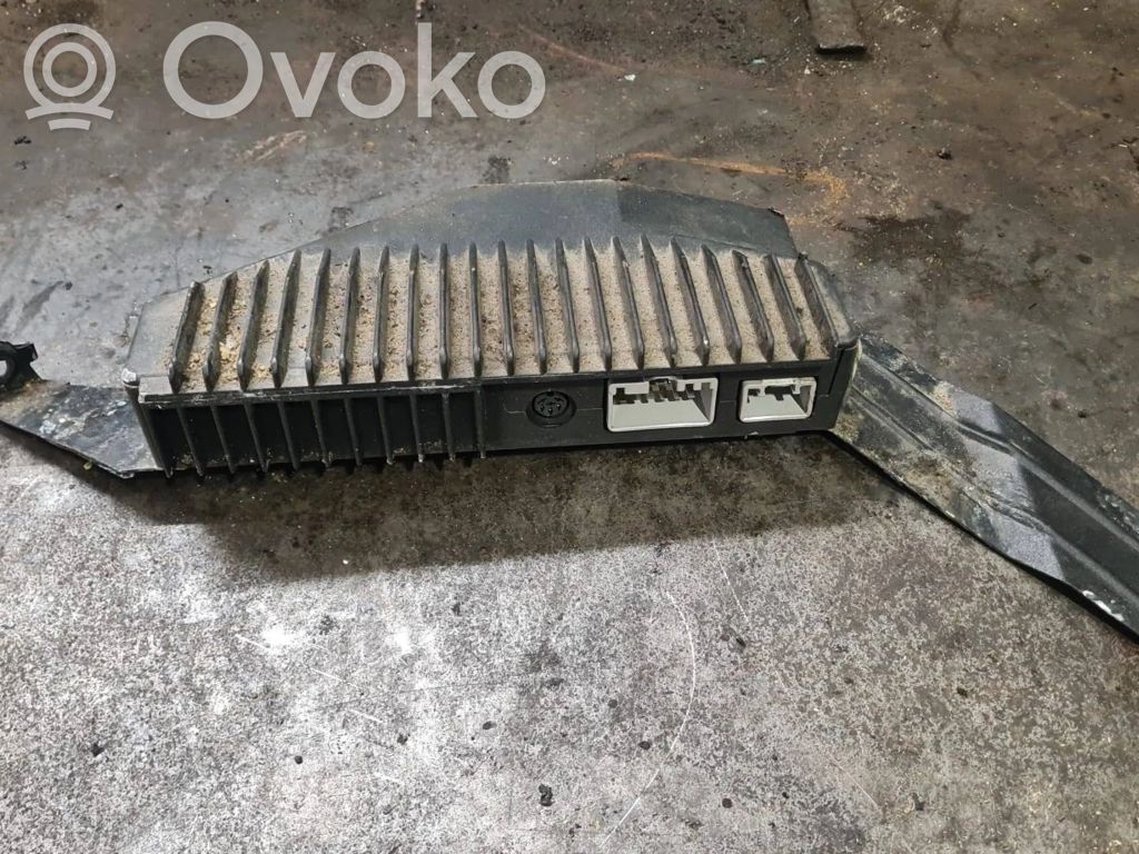 Volvo S60 Skaņas pastiprinātājs 