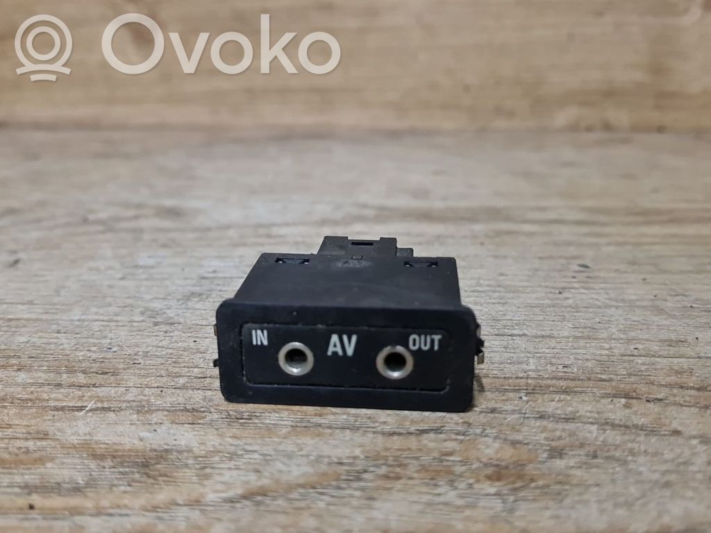 BMW X5 E53 AUX in-socket connector 