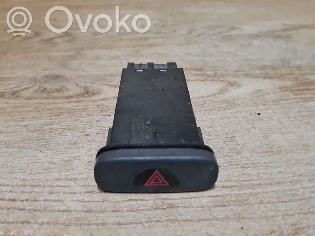 Volvo S70  V70  V70 XC Botón interruptor de luz de peligro 