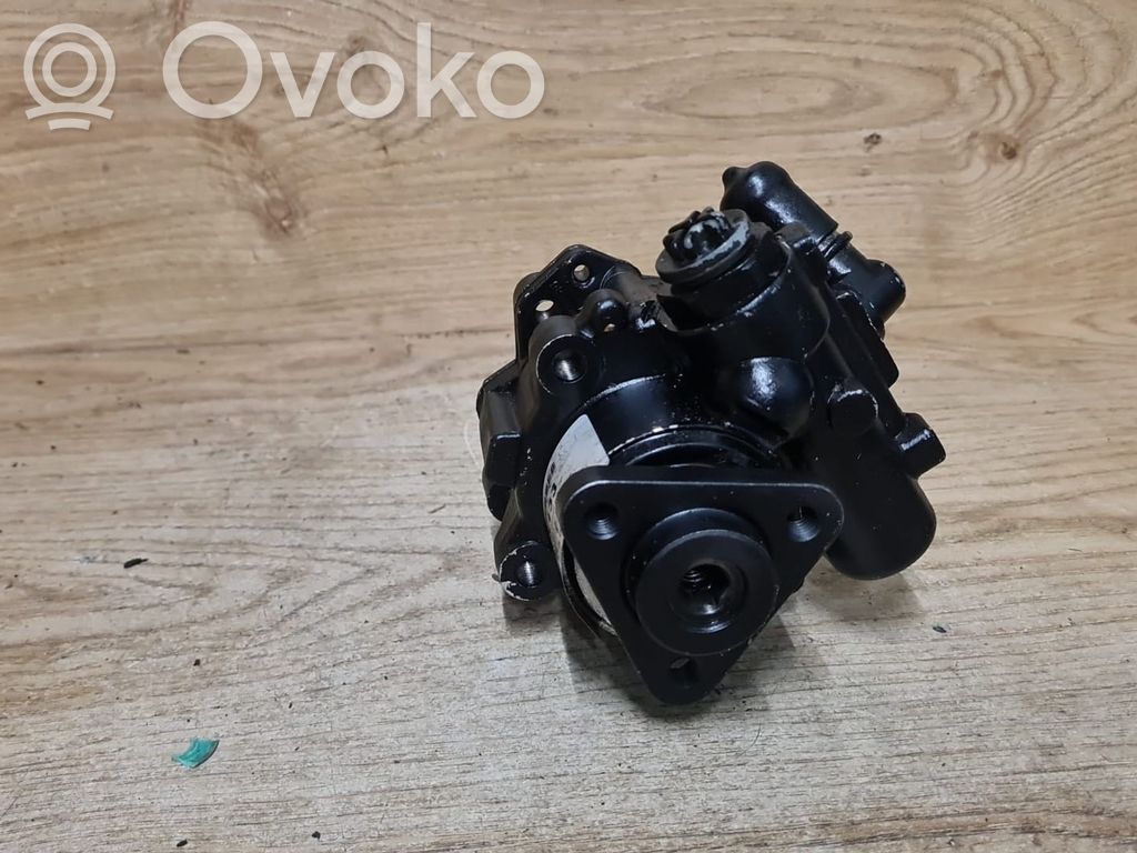 Audi A6 S6 C5 4B Ohjaustehostimen pumppu 