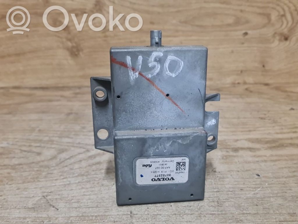 GPS navigation control unit/module   30752377
