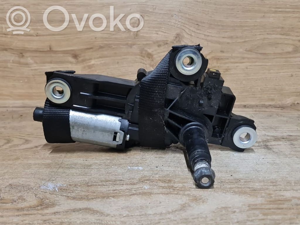 Volvo C30 Silniczek wycieraczki szyby tylnej 