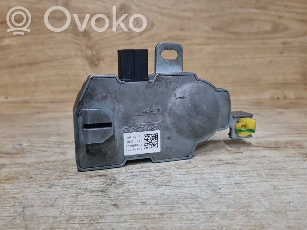 Volvo S40 Steering wheel lock 