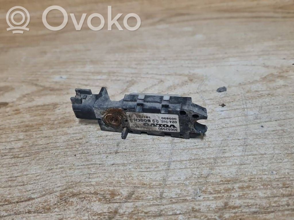 Volvo XC90 Airbagsensor Crashsensor Drucksensor 