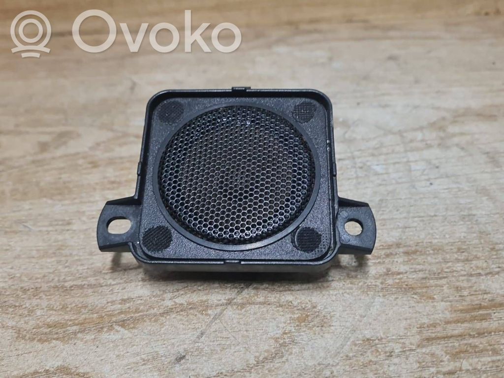 Volvo S70  V70  V70 XC Głośnik drzwi przednich 