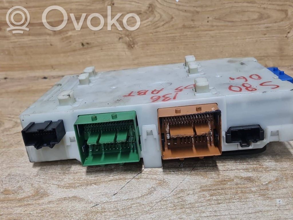 Volvo S80 Fuse module 