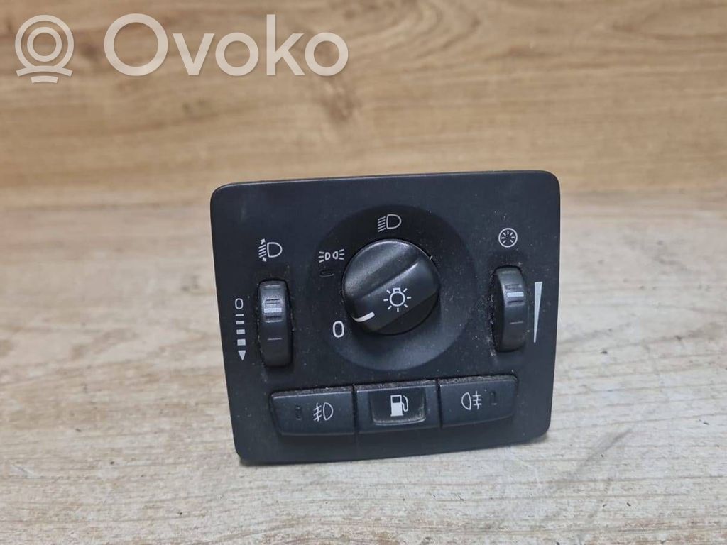 Light switch   30739300