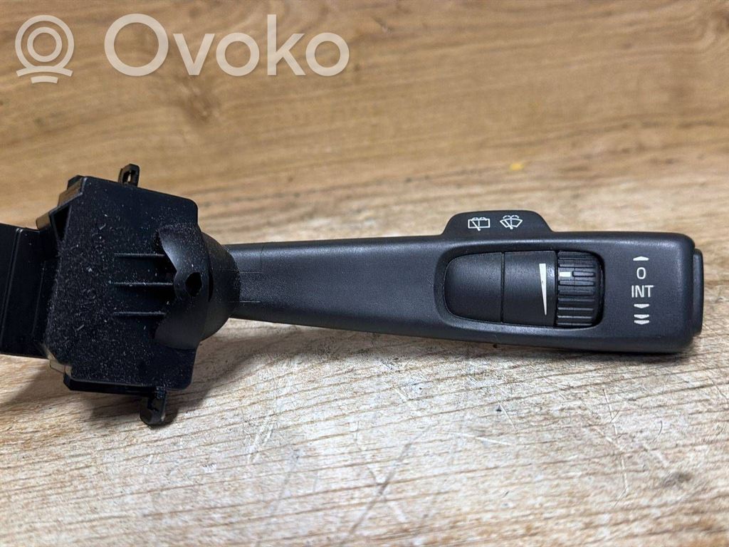 Pyyhkijän vipu   17D770