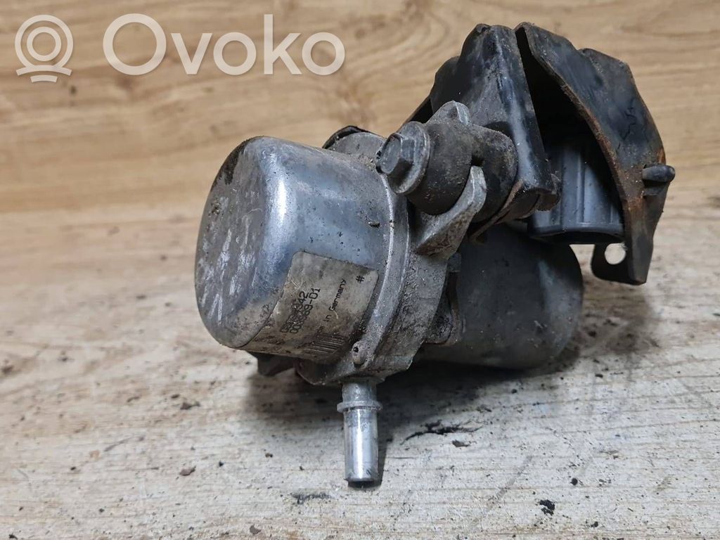 Volvo S40 Vacuum pump 