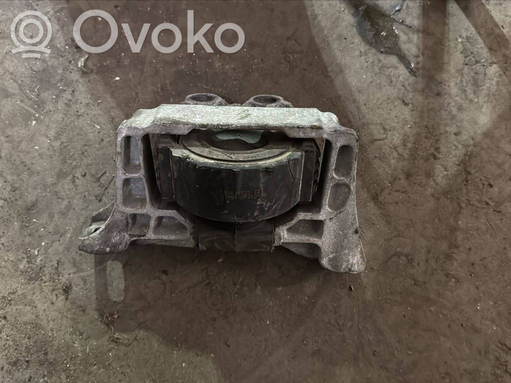 Engine mount bracket   7M516F012YB
