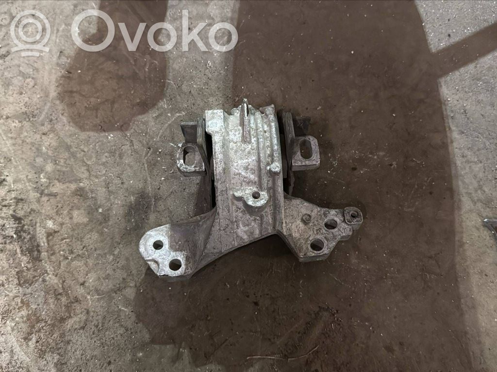 Engine mount bracket   326B95
