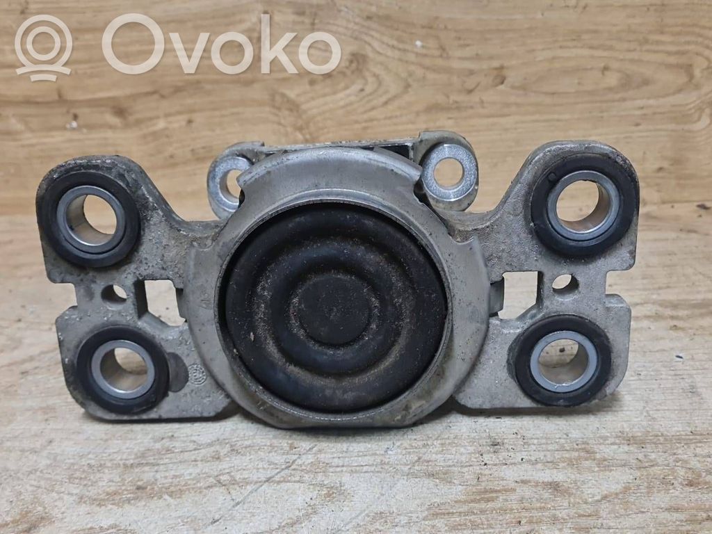 Volvo V70 Suport tampon motor 