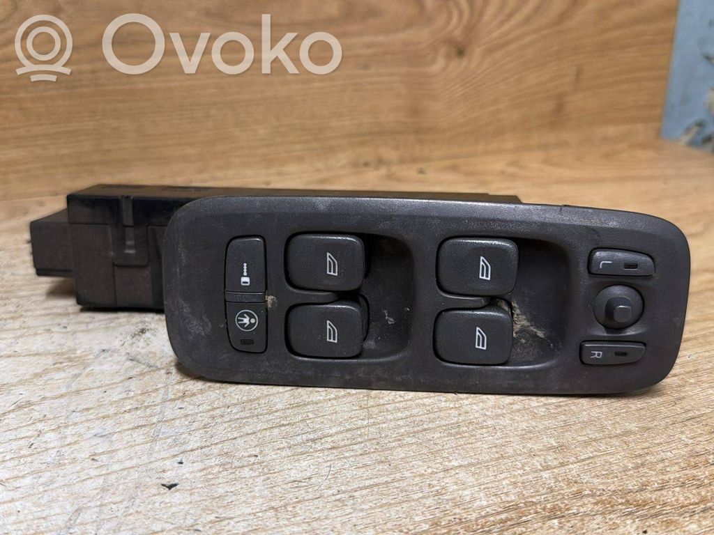 Electric window control switch   9452959