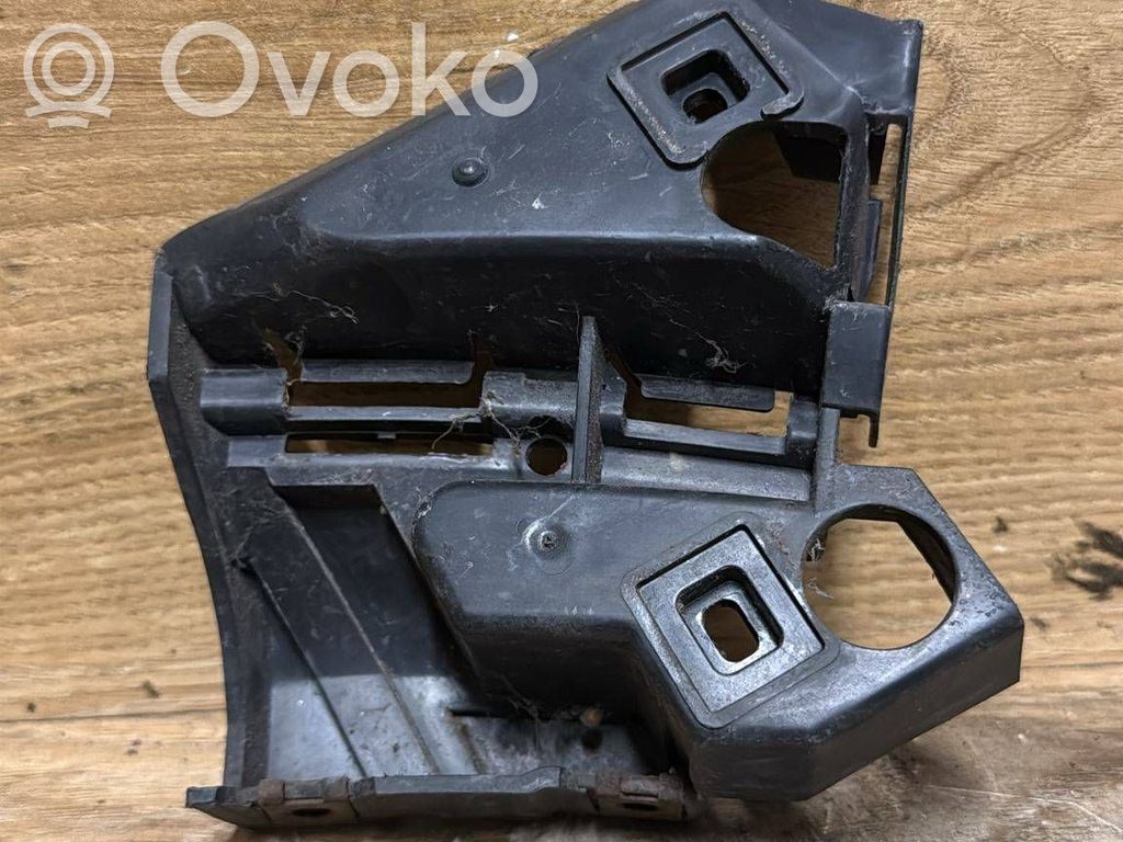 Volvo C30 Front bumper mounting bracket 