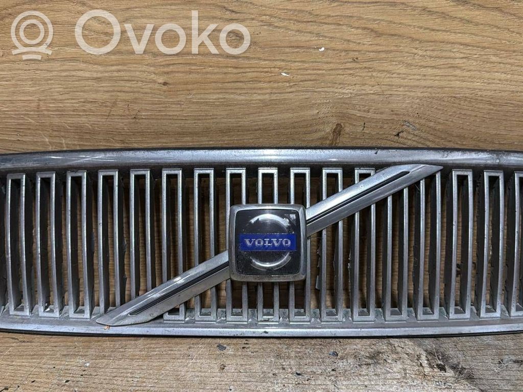 Volvo S70  V70  V70 XC Etusäleikkö 