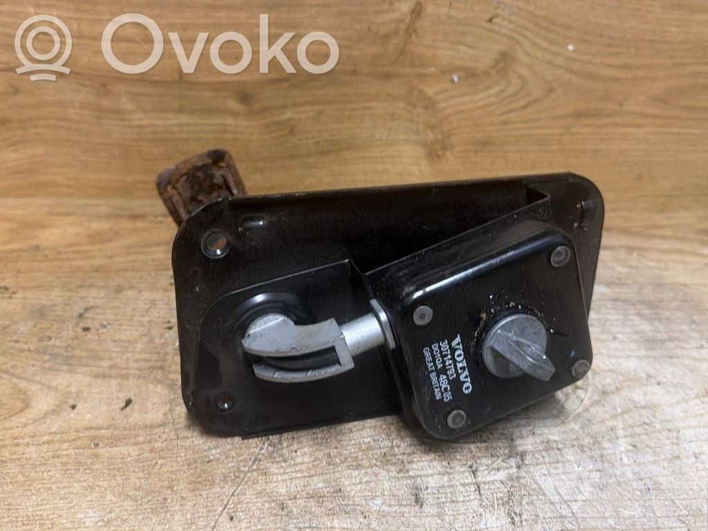 Volvo XC90 Spare wheel mounting bracket 
