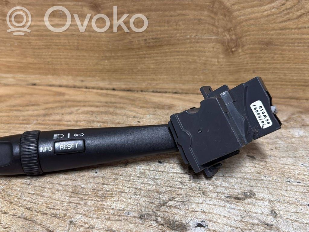 Volvo XC90 Wiper turn signal indicator stalk/switch 