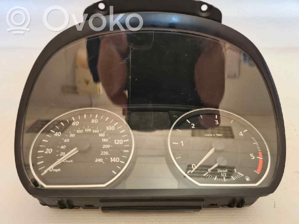 BMW 1 E81 E87 Nopeusmittari (mittaristo) 