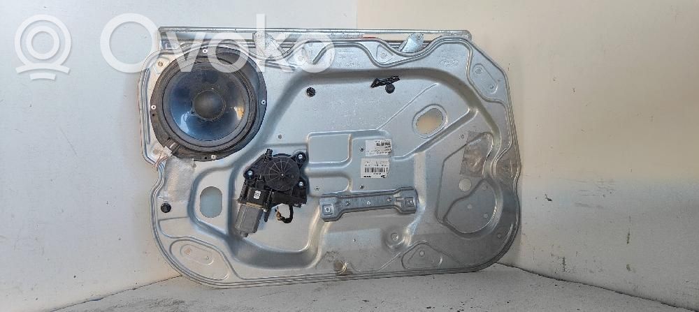 Ford Focus Regulador de puerta delantera con motor 