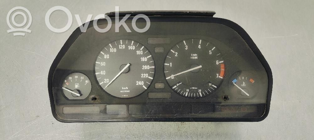 BMW 5 E34 Speedometer (instrument cluster) 