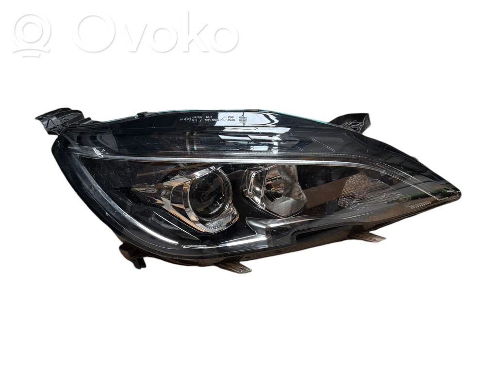 Peugeot 308 Lampa przednia 
