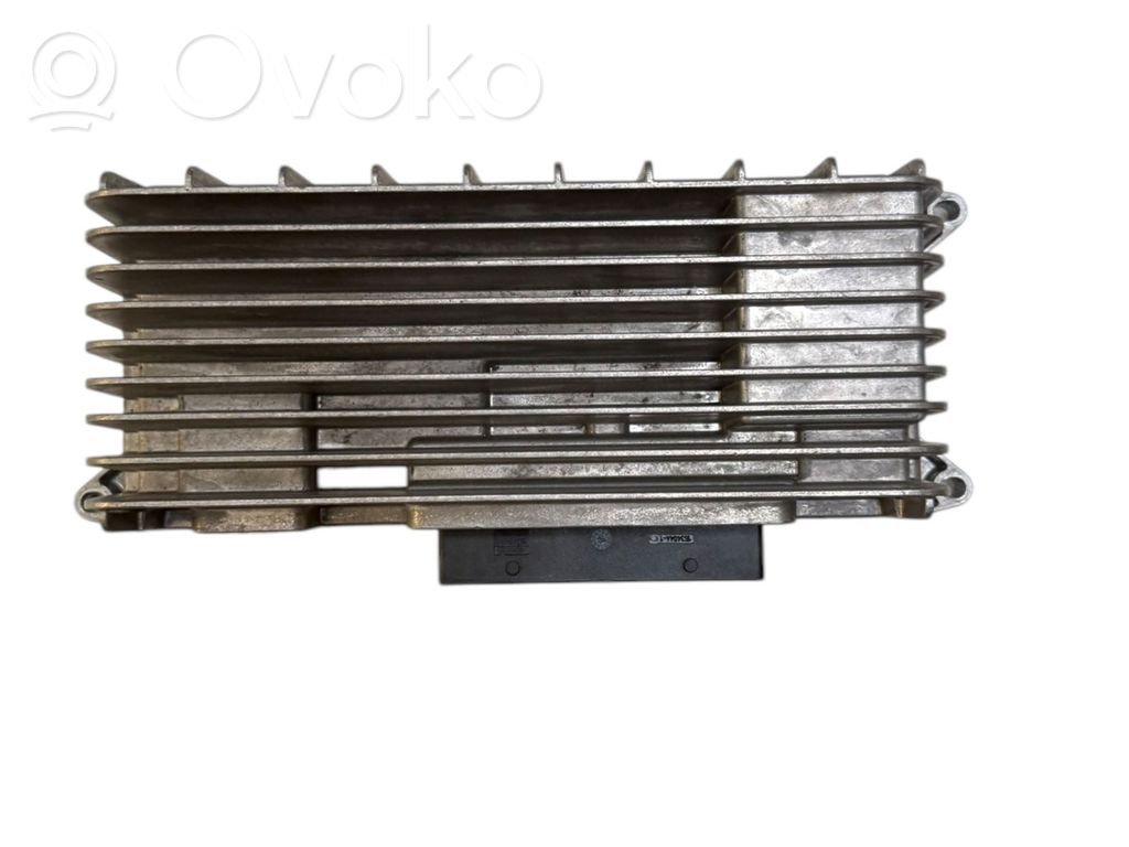 Audi A5 8T 8F Sound amplifier 