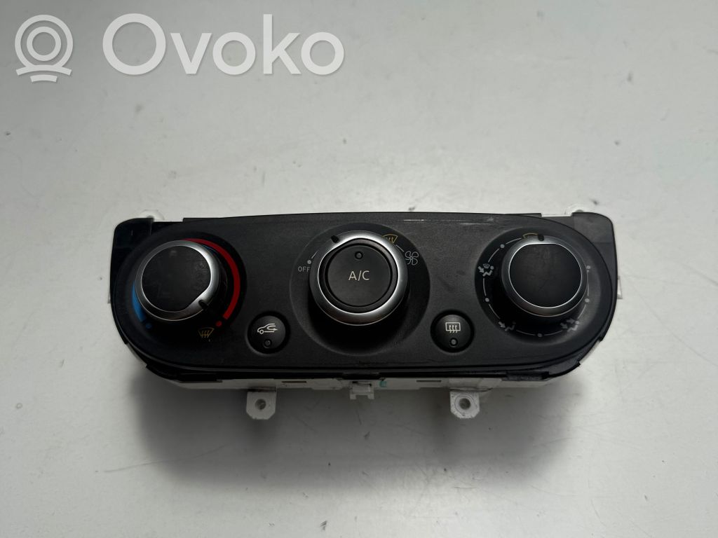 Renault Clio IV Climate control unit 