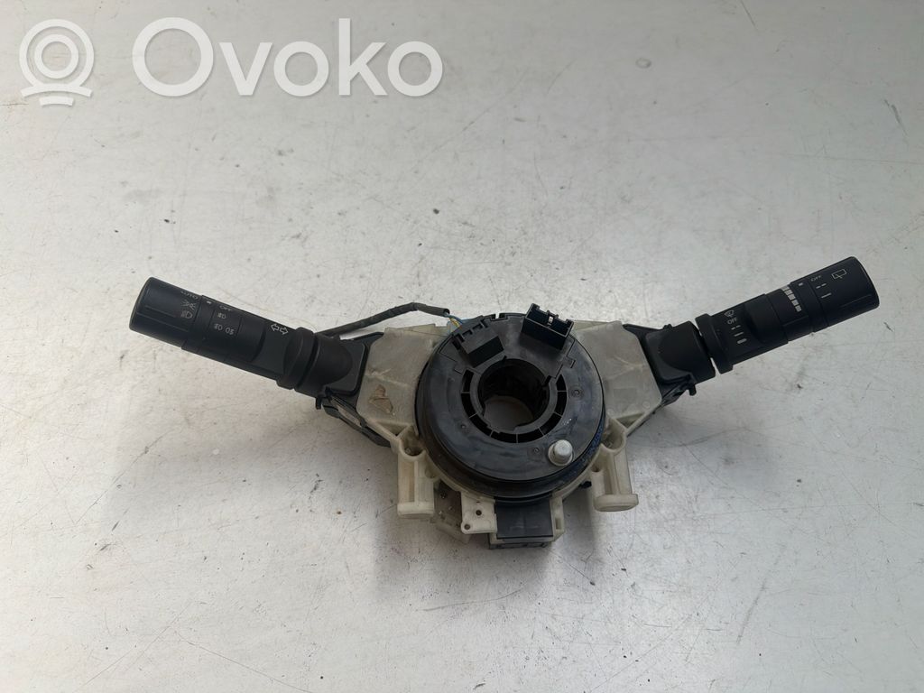Nissan Pathfinder R51 Palanca de intermitentes 