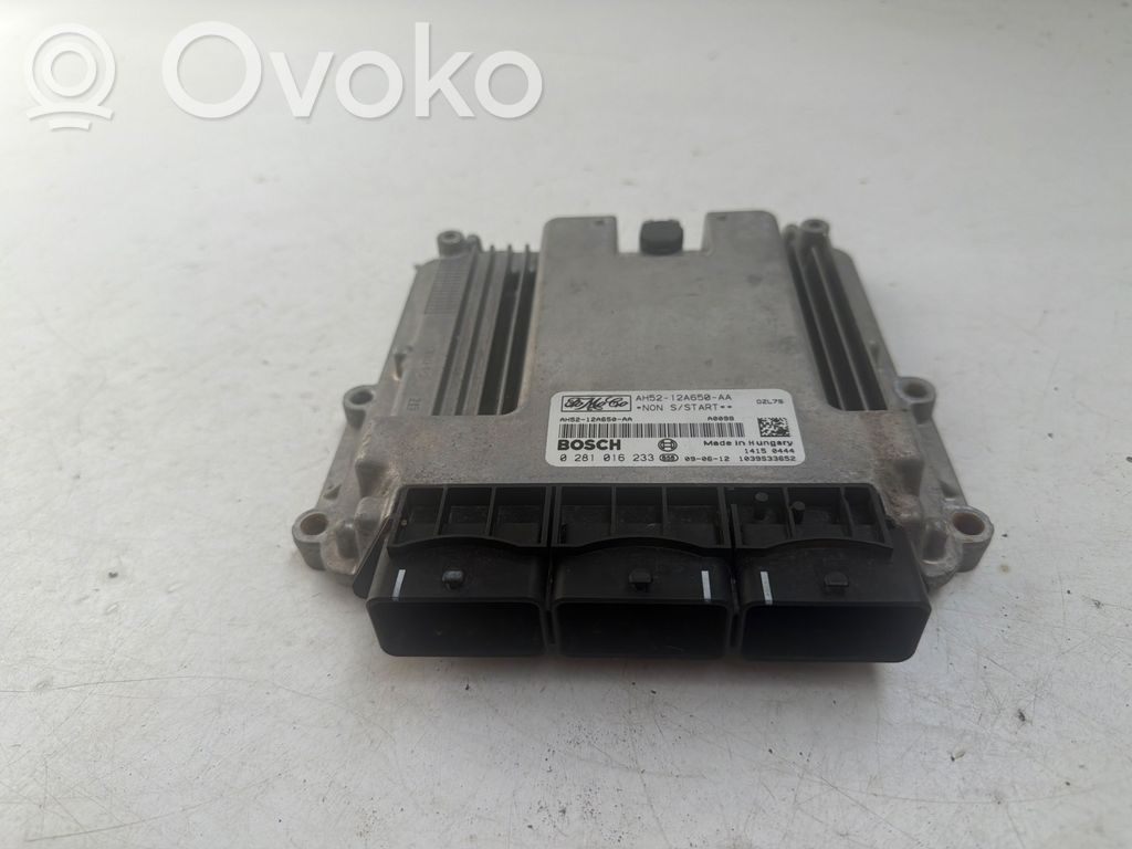 Land Rover Freelander 2 - LR2 Engine control unit/module 