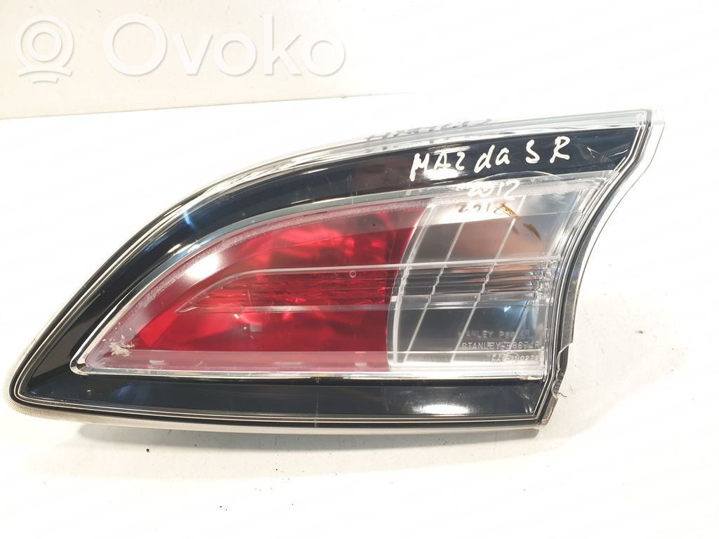 Mazda 3 II Lampy tylnej klapy bagażnika 
